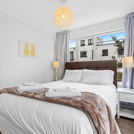 One Bedroom Apartment, Heart Of Newmarket Auckland Exterior photo